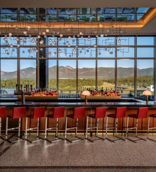 Thunderbird Bar 