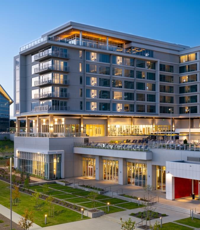 Outside view of Hotel Polaris
