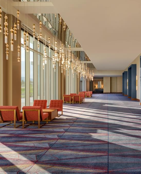 Long meeting corridor